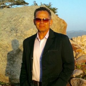 Meet your Posher, Adam